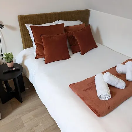 شقة Les Briques Rouges, بوتون